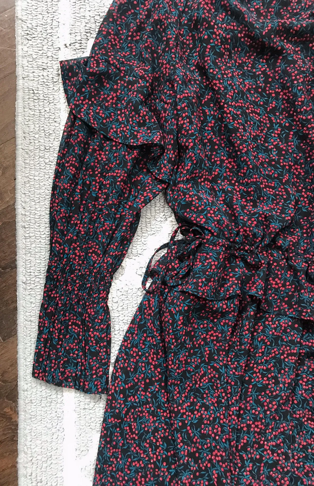 Holiday Print Ruffle Cinch Waist Mini Drszz - Image 8