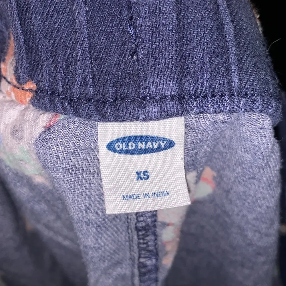 Old Navy blue animal print pajama pants - Image 8