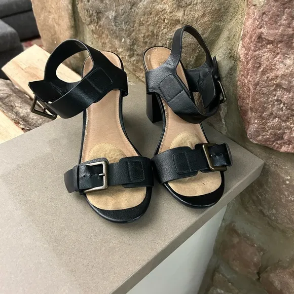 Brash Black Block Heel Open-Toe Shoes size 8 - Image 2