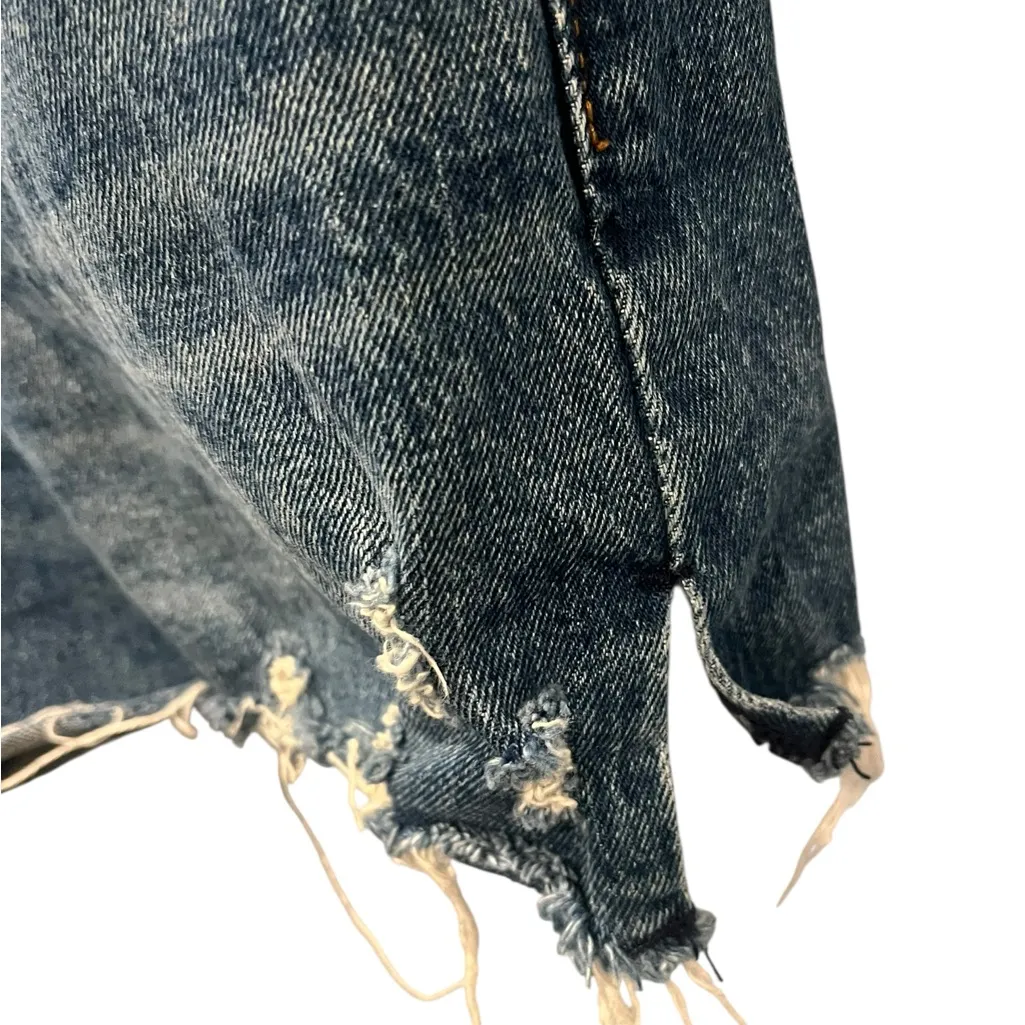 Abercrombie & Fitch High Rise Mom Blue Jean Shorts Distressed Casual Size 10 - Image 4