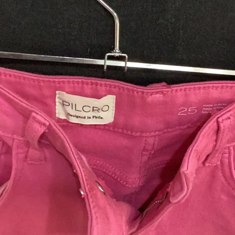 Pilcro Anthropologie Cropped with Slight Flare Jeans in Hot Pink - Image 5