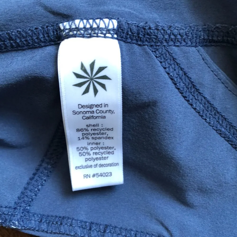 Athleta excellent condition running shorts - Image 7