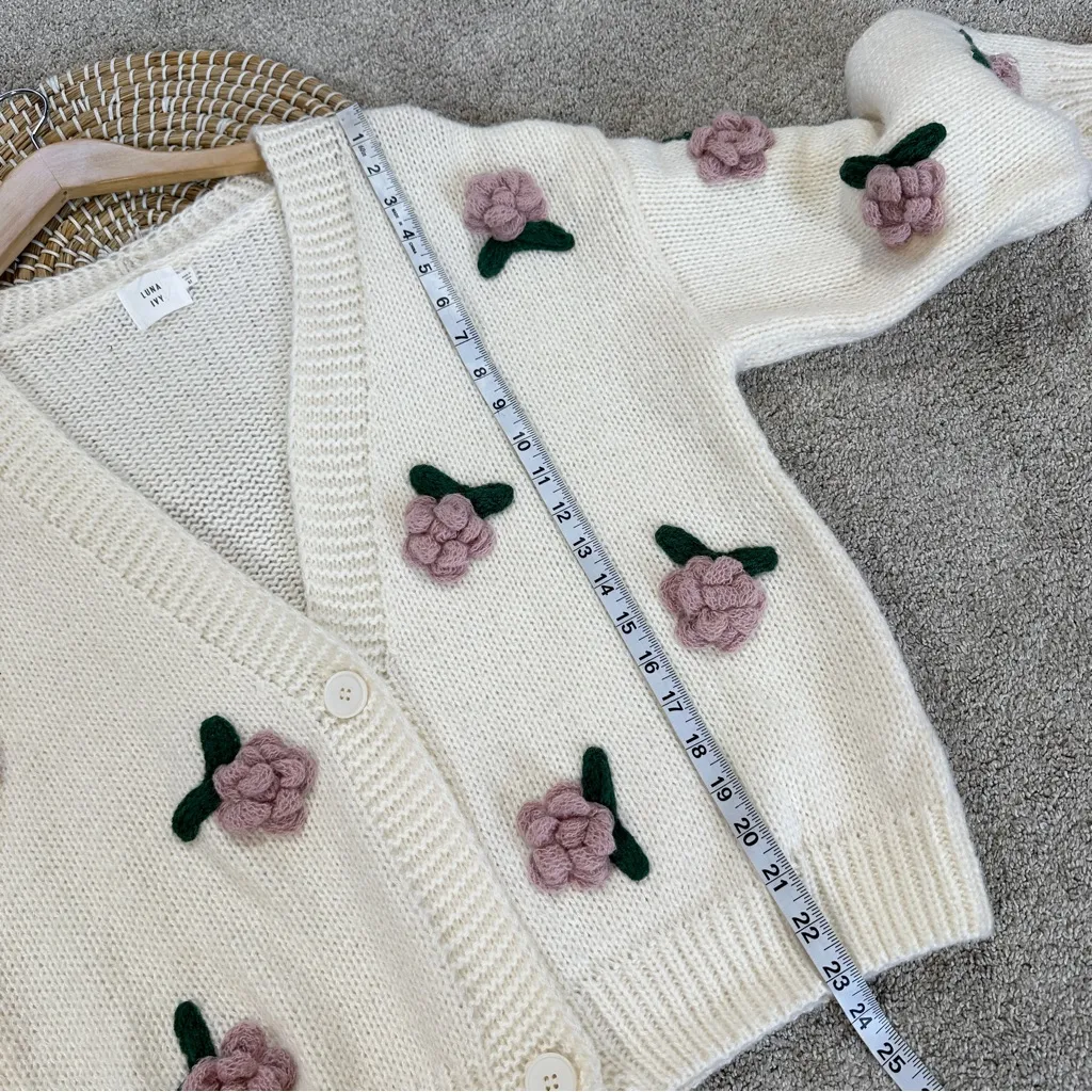 Luna Ivy Women’s 3D Flower Knit Cardigan Sweater Cropped Coquette in Beige M Pink Size M - Image 12