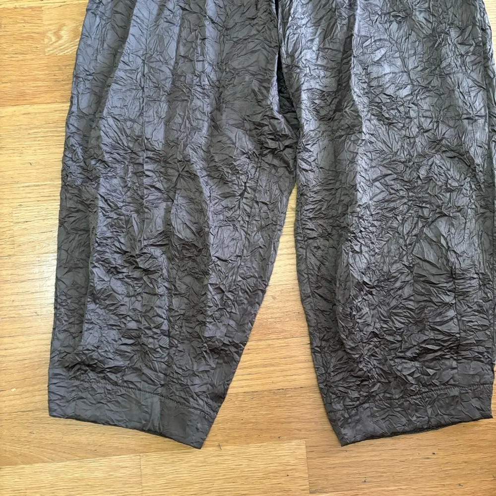 Ozai N Ku Satin Feel Lagenlook Cropped Preppy Side Zip Pockets Barrel Pants S Brown - Image 6