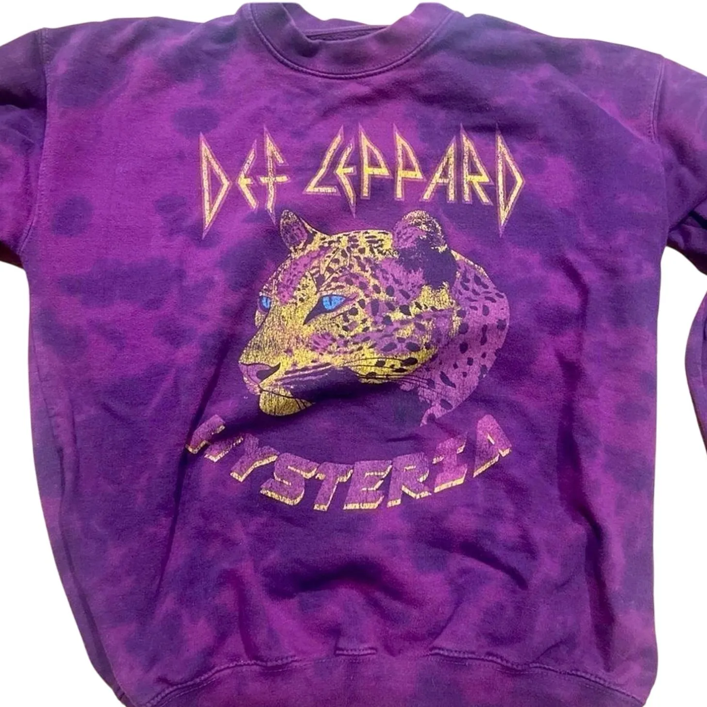 DEF LEPPARD Hysteria Purple Sweatshirt with Intentional Fading, Size Small - Image 3