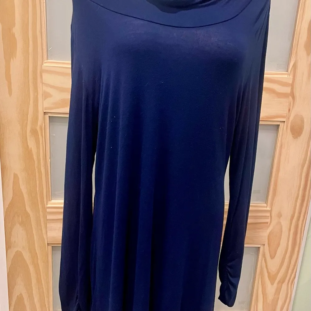 Navy Blue Shark Tooth Hem Shirt Size L Size L - Image 2