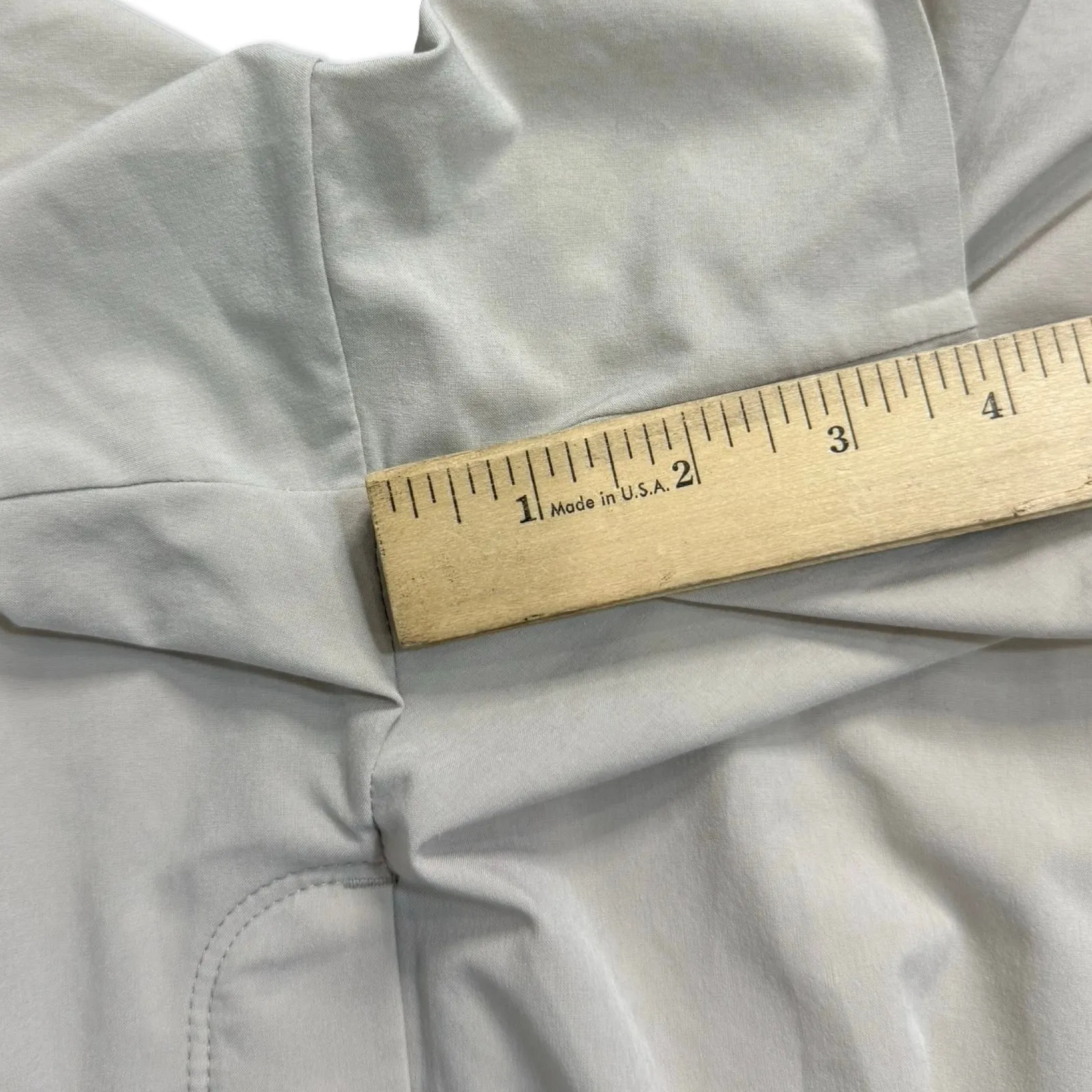 Athleta Skyline Short II Beige Abalone Gray Elastic Waist Tie Belt Shorts Size 4 - Image 6