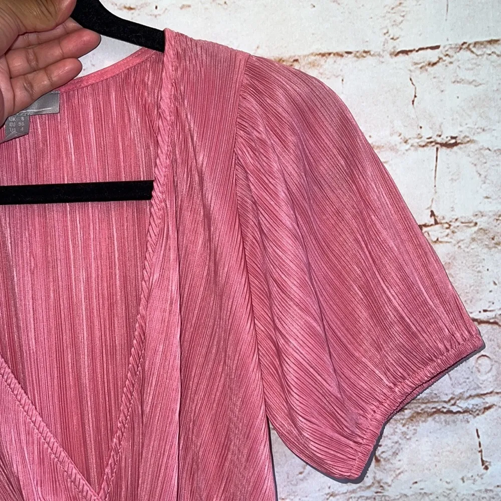 Asos Pink faux wrap splice neckline v neck short sleeve pleated barbie accent 4 - Image 8