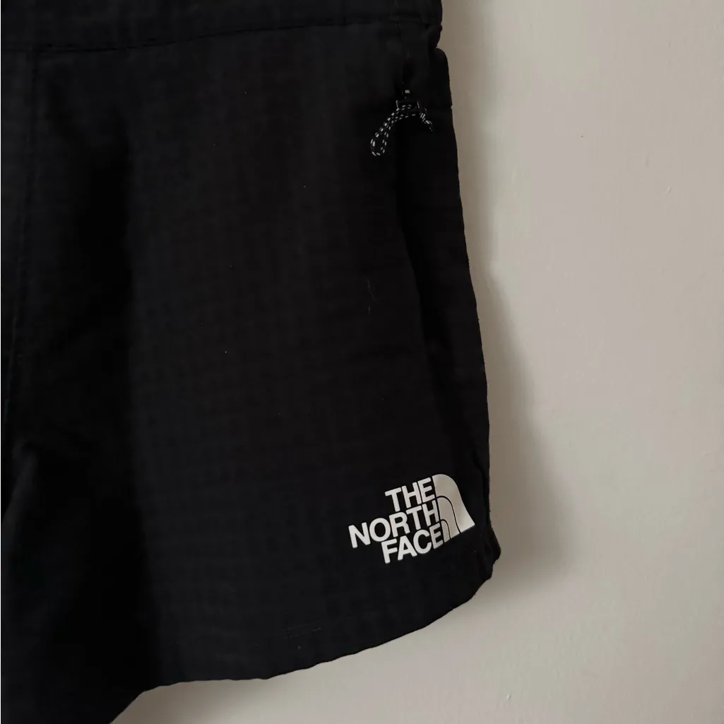 The North Face S Women’s Tekware™ Grid Shorts in Black - Image 4