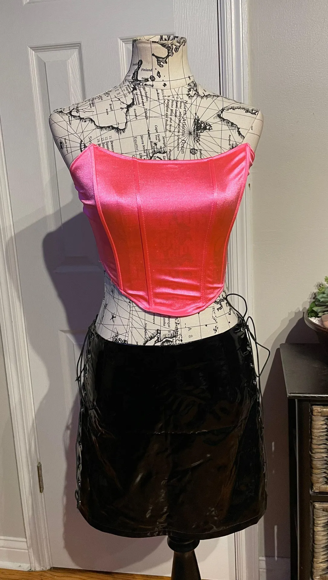 Vintage y2k Colorful Bright Neon Barbie Pop Coastal Coquette Western Corset Crop Bandeau bralette bustier Top Blouse Pink Size M - Image 7