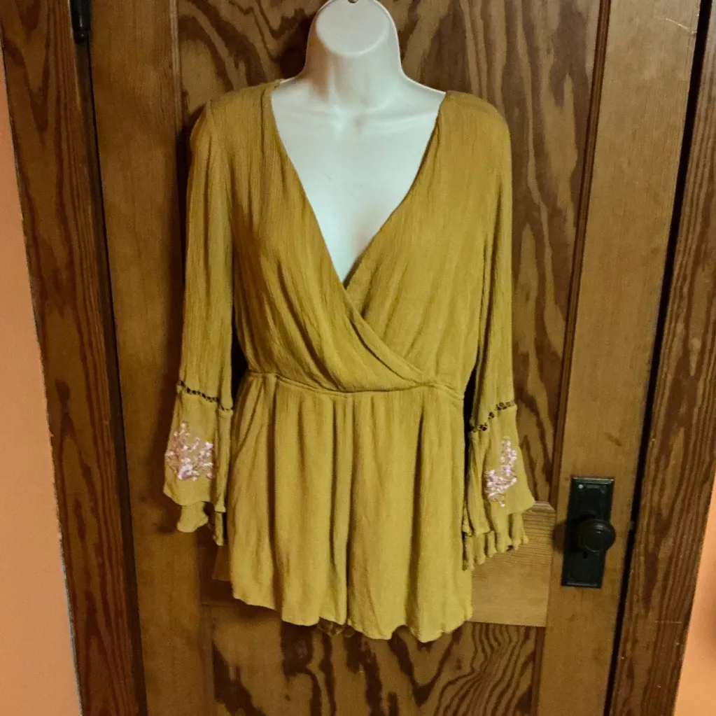 Miami Gold Boho Long Sleeve V Neck Romper - Image 6