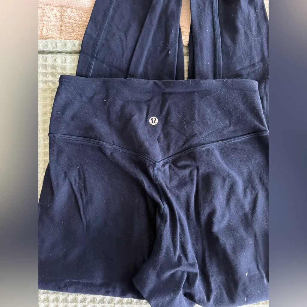 Lululemon Align Jogger 28"
True Navy
Size 4 - Image 5