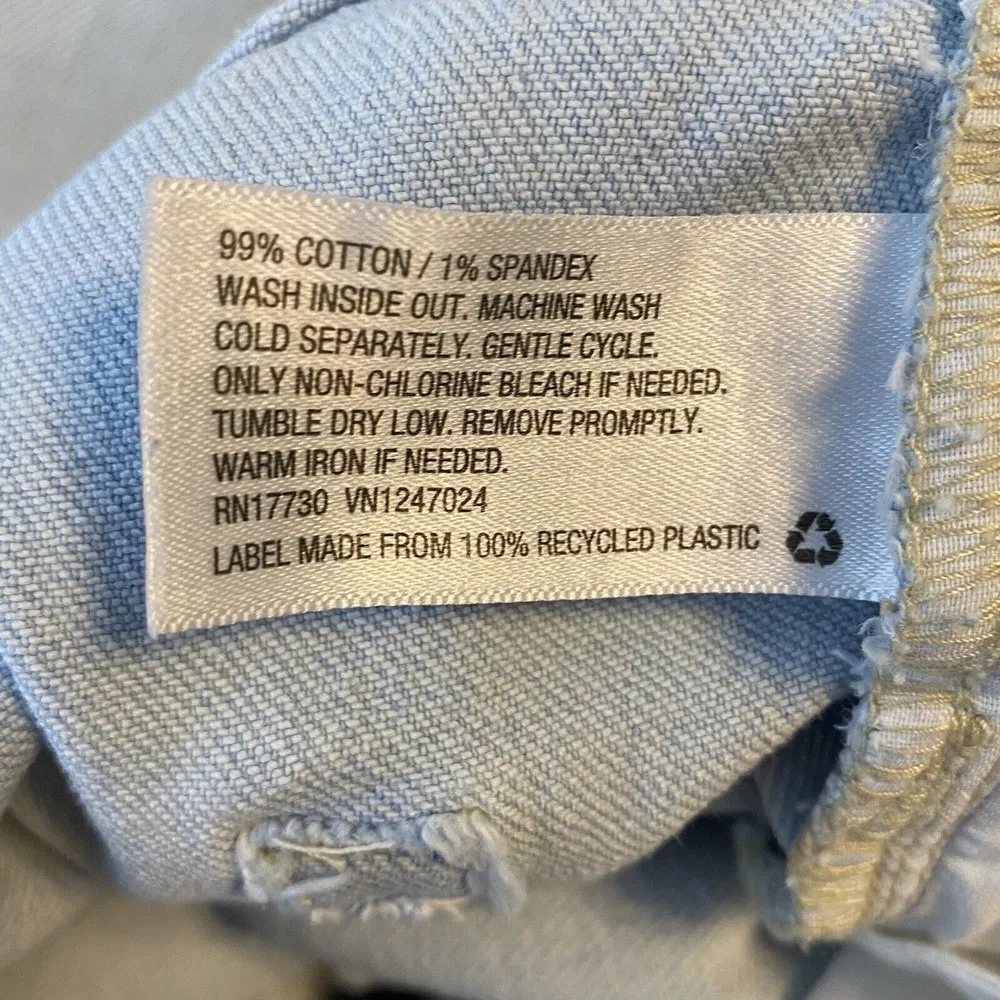 Wild Fable Super-High Rise Distressed Mom Taper Jeans Light Wash size 10 - Image 7