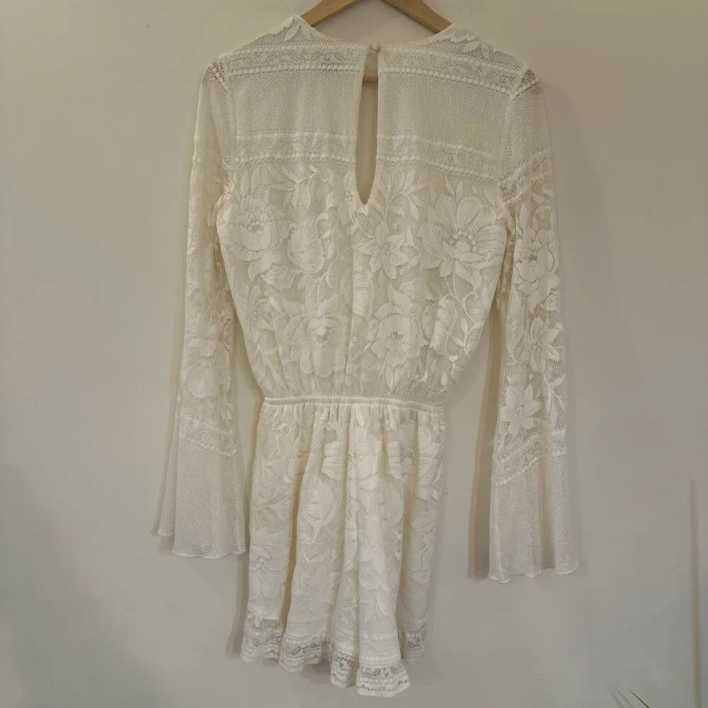 Show me Your Mumu White Lace Romper sz small - Image 7