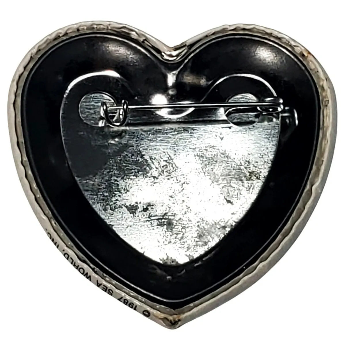 Vtg Sea World Heart Shaped Pin Back Button 1987 I Heart Emperor Penguins 2" - Image 2