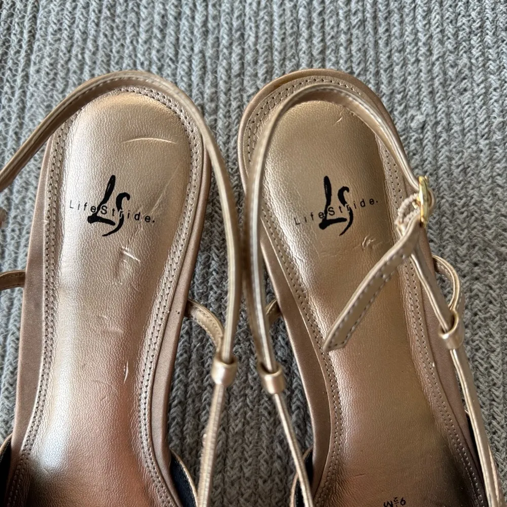 Vintage LifeStride Gold Square Toe Slingback Block Heel Shoes Pumps Size 9.5 - Image 5