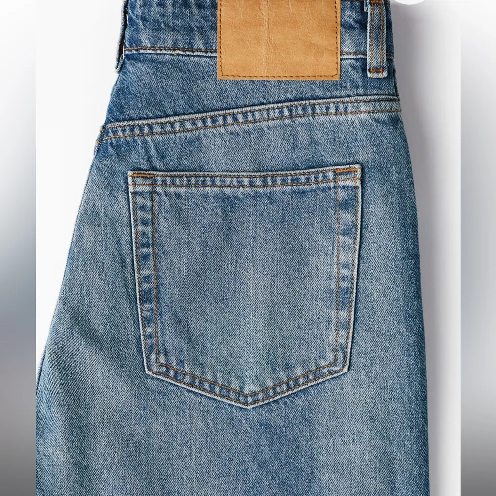 Divided‎ new BLEECKER HIGH RISE WIDE LEG JEANS - Image 3