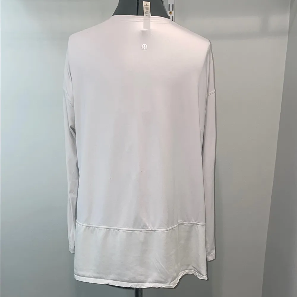 lululemon athletica White Tunic Long Sleeve Top with Boxy Fit and Layered Design - Image 2