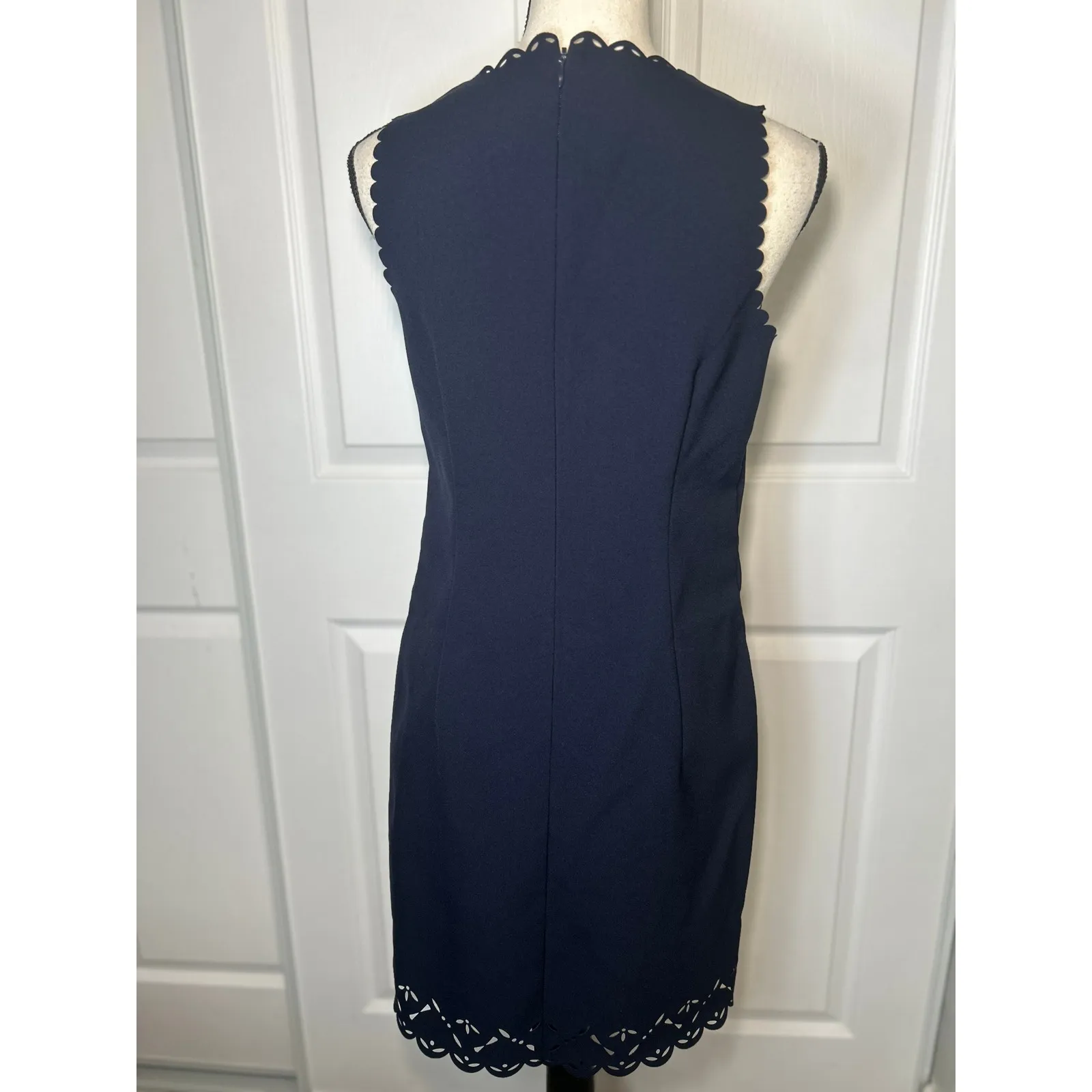 J. Crew NWT Navy Blue Scalloped Neckline Laser Cut Sheath Dress Size 8 - Image 3
