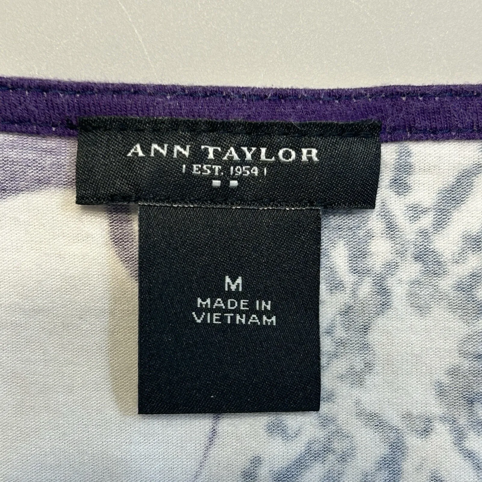 Ann Taylor Floral Knit Y2K Babydoll Top Sz M Cap‎ Sleeve Purple, Navy, Cream - Image 3