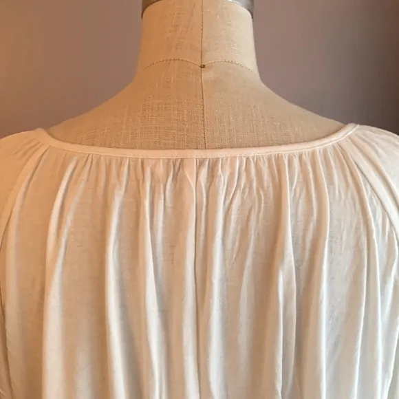 Charming Charlie 3/4 sleeve flowy cream knit top with lace insets and tie neck M - Image 7