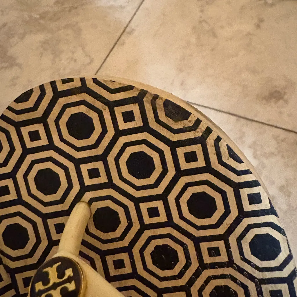 Tory Burch Navy Geometric Print Flip Flops - Image 4