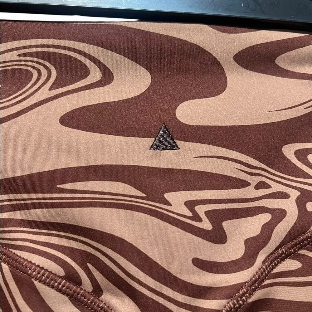 Balance Athletica Vitality Storm Pant Leggings in Desert Size Medium - Image 8