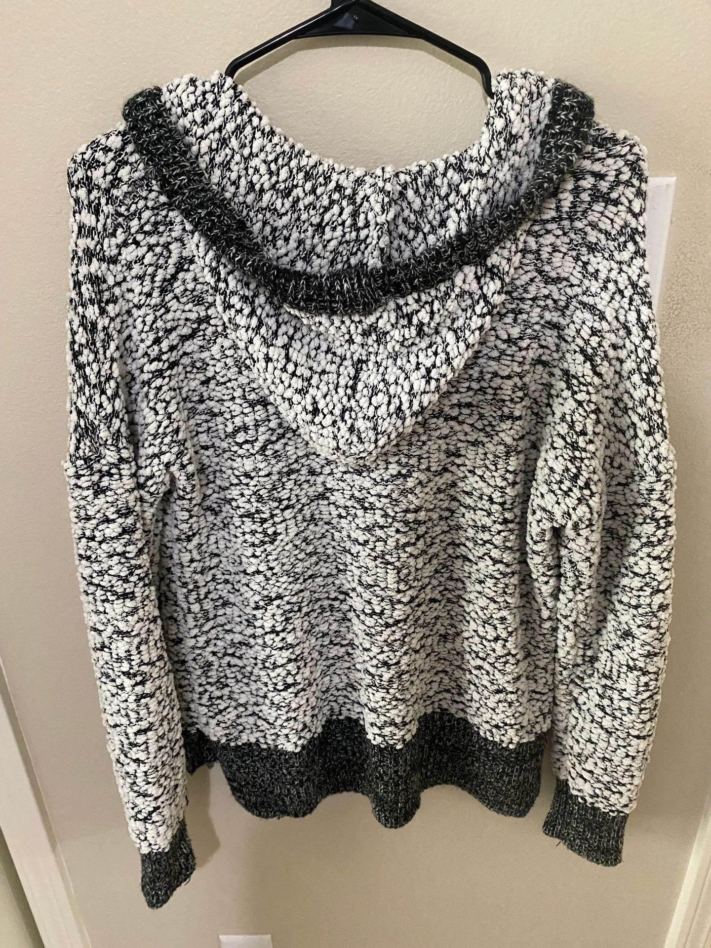 No Boundaries Sweatshirt - Image 8