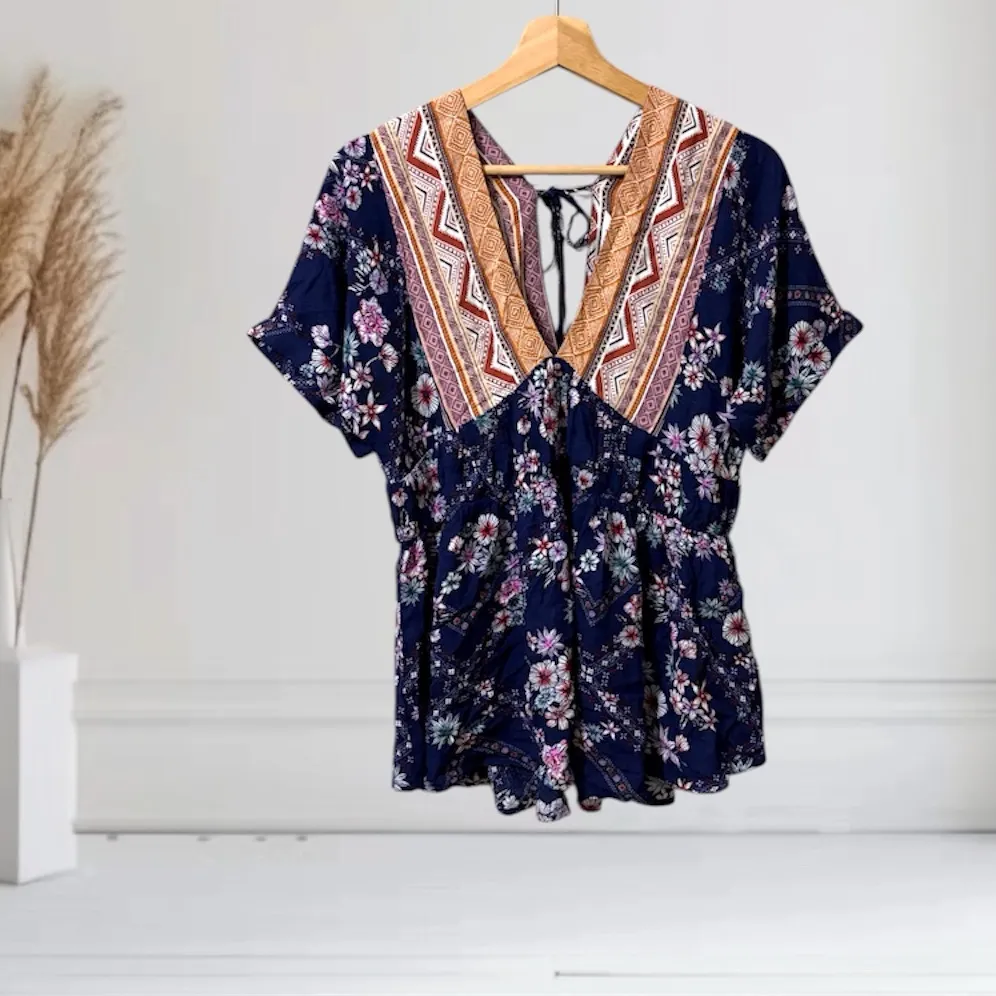 Davi & Dani Floral Print Babydoll Blouse Batwing Sleeve V-Neck Size Small S Boho - Image 2