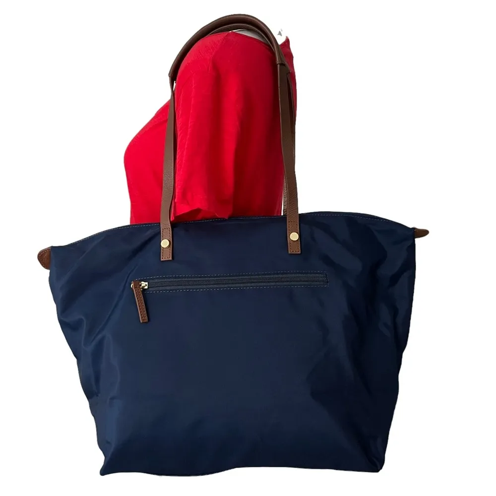Boulevard Daphne Large Nylon Tote Blue - Image 5