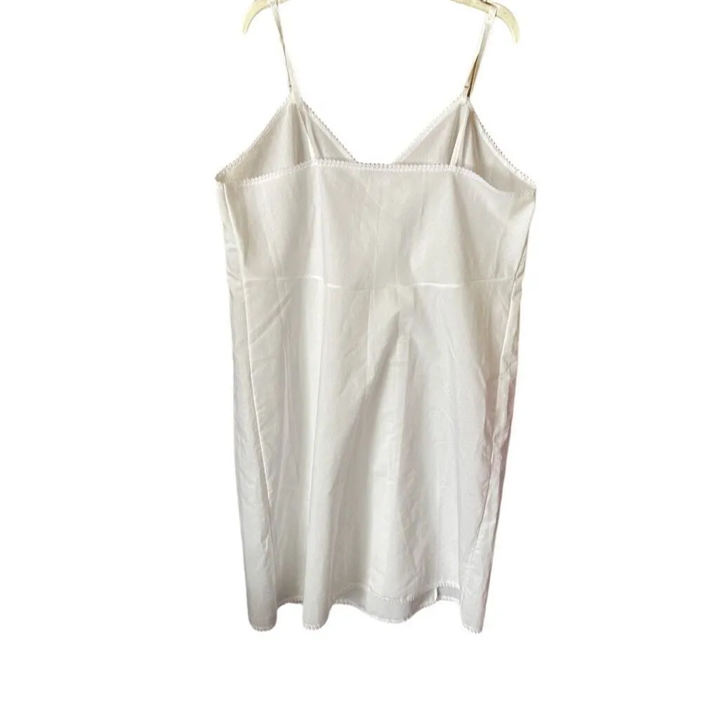 Vintage JCPenny made in U.S.A. Size 42 lace trimmed slip. White - Image 2