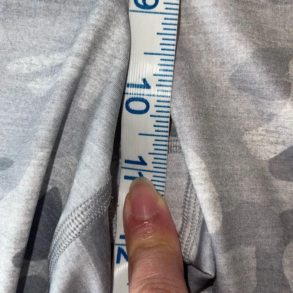 GapFit‎ Eclipse Womens Camouflage High Waist Cropped Leggings Gray Large - Image 8