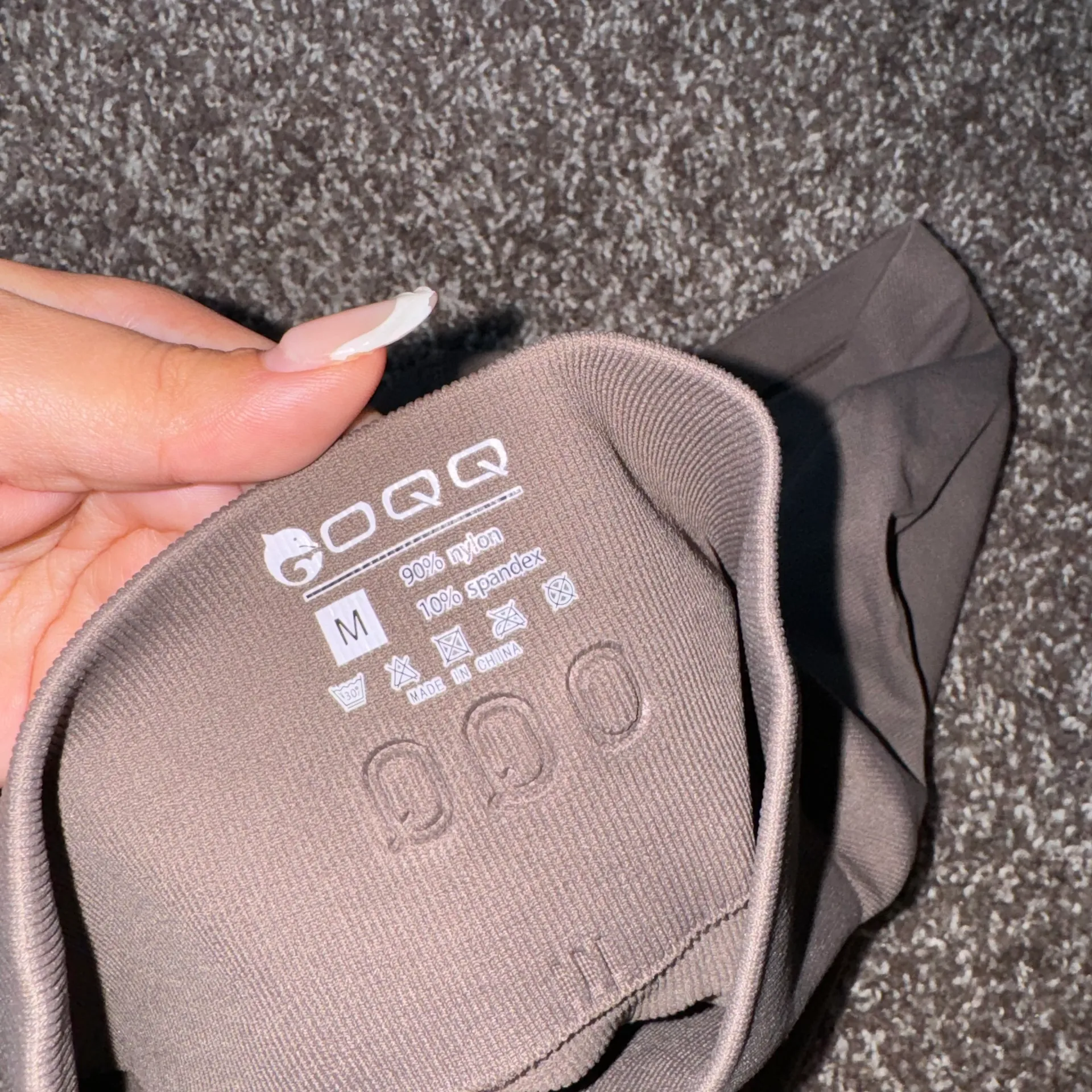 brown OQQ short Size M - Image 3