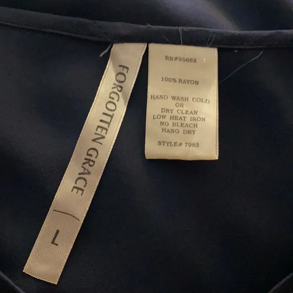 Forgotten Grace Embroidery Tunic Sz L - Image 7