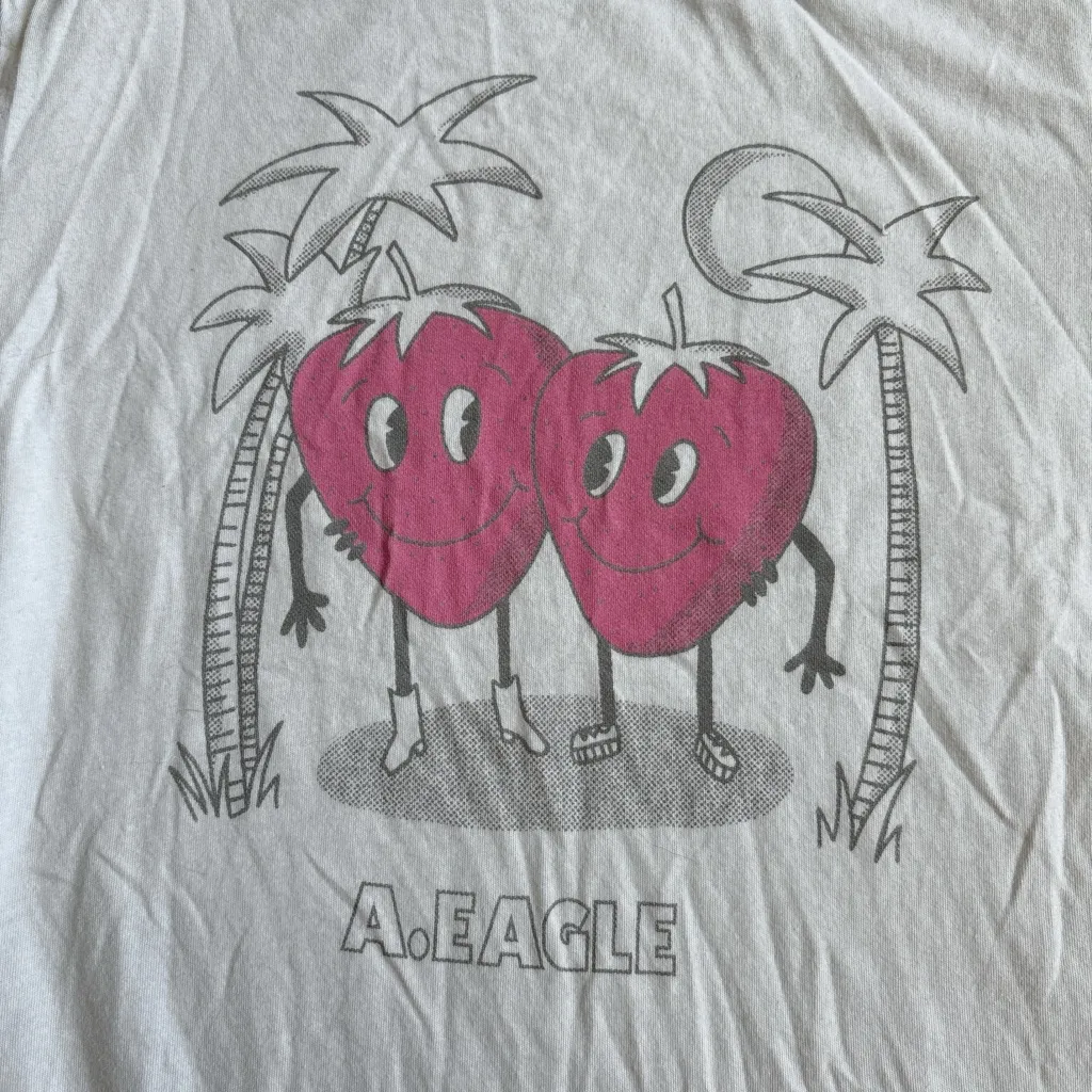 A.Eagle Graphic T-Shirt with Heart Design - Image 2