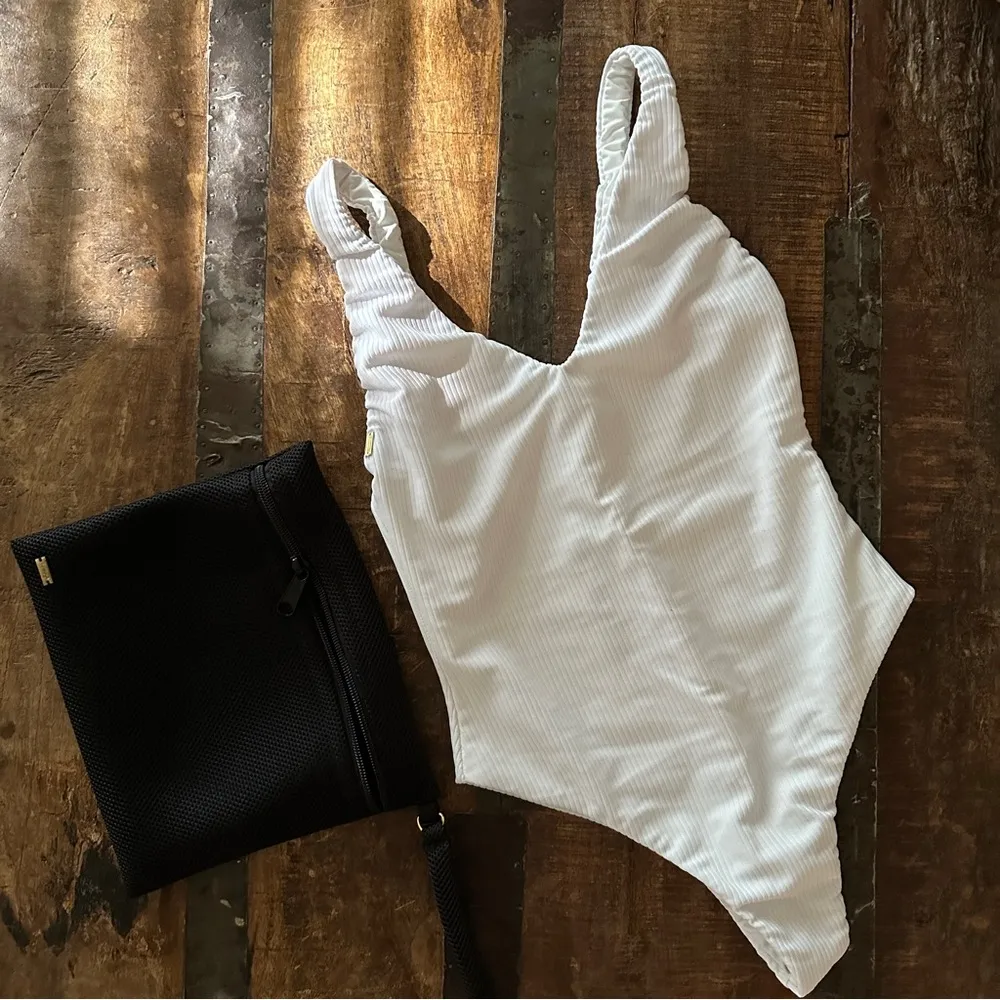 NWT GOOSEBERRY INTIMATES Seaside Resort White One Piece Swimsuit - Image 5