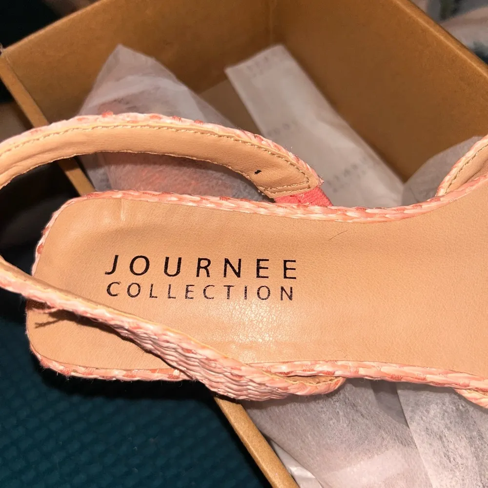 Journee Collection Elegant Pink Women's Shoes - Image 3