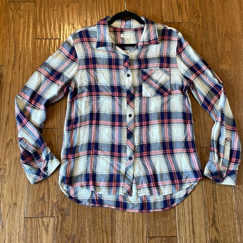 Beach lunch lounge plaid button front blouse m - Image 6