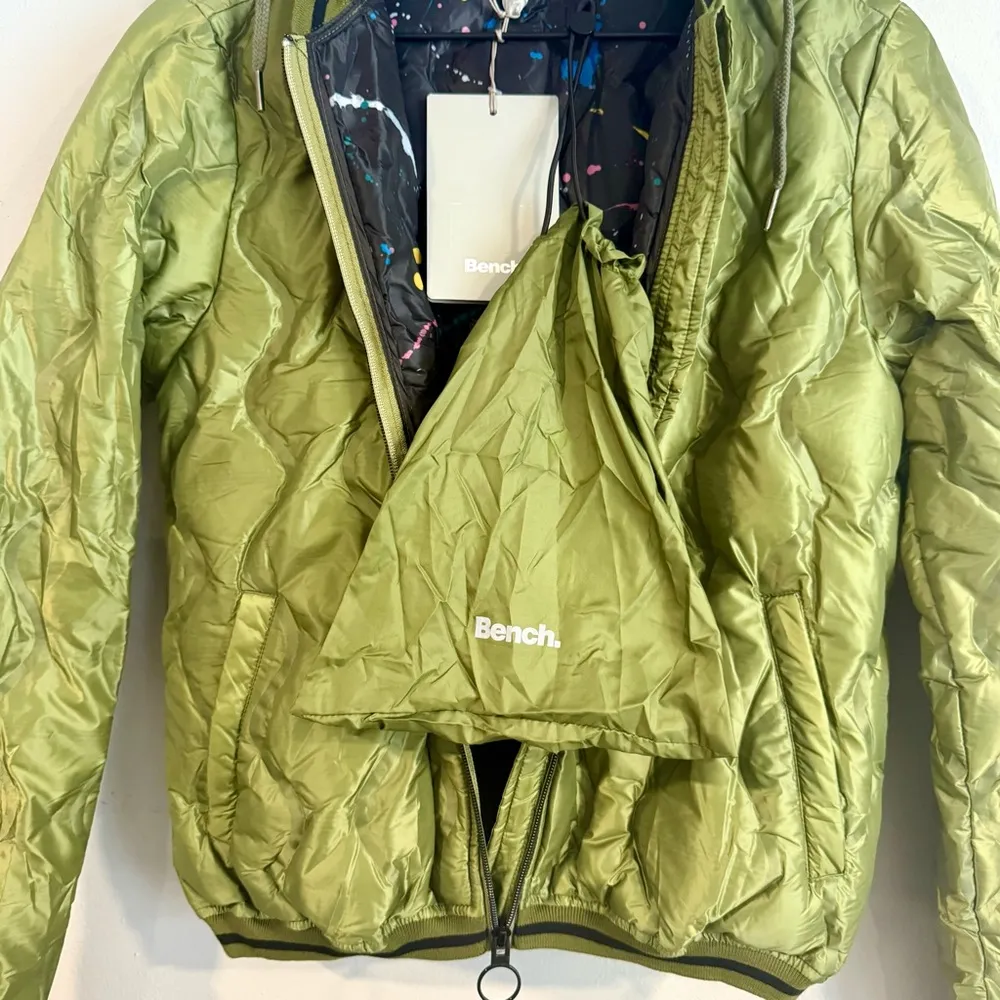 BENCH QUILTED GREEN SPORT BOOMER STYLE JACKET SIZE SMALL - Image 8
