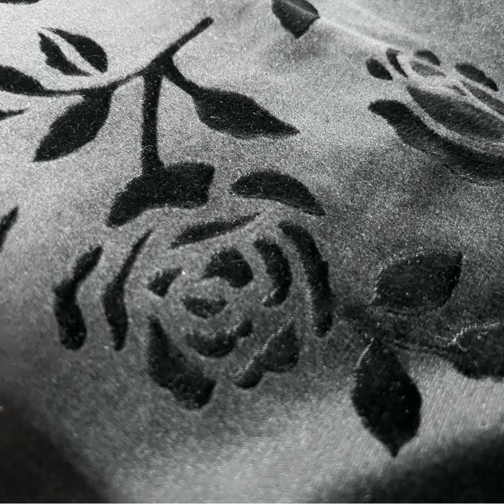 Vintage S Elegant Black rose burnout velvet velour maxi Skirt Goth made in USA - Image 7