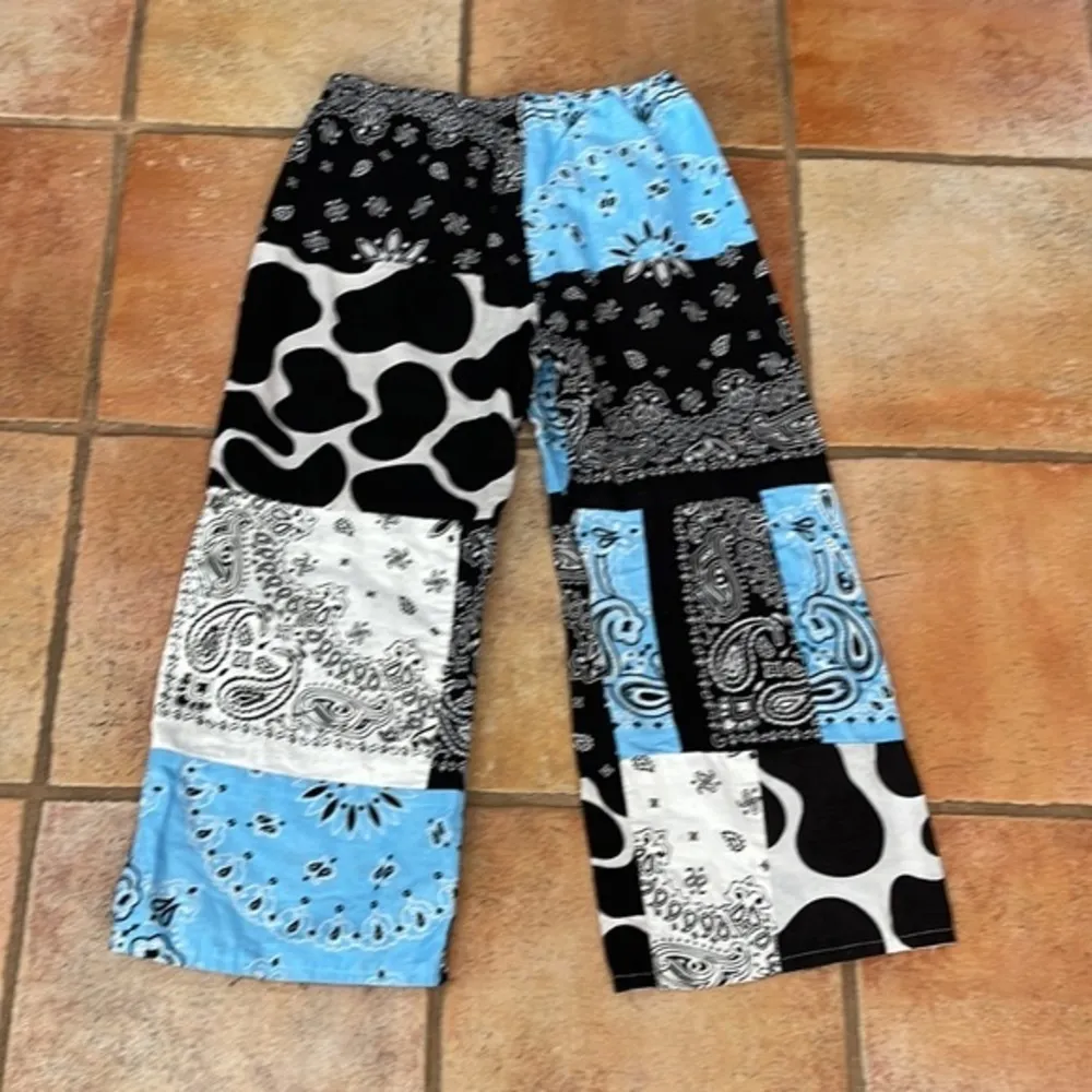 Boho Hippie chic handmade crop wide leg Bandana pattern pants Blue - Image 3