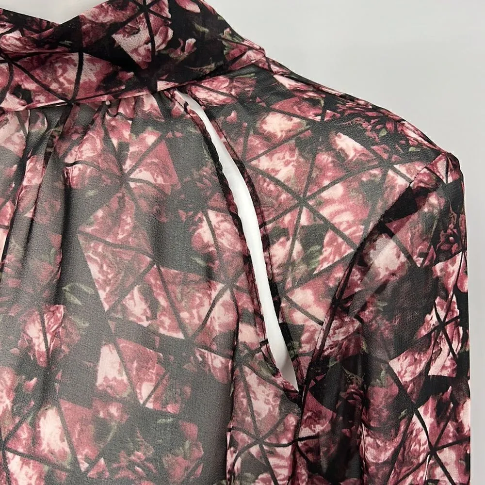 BCBGENERATION sheer triangle print open back blouse - Image 3