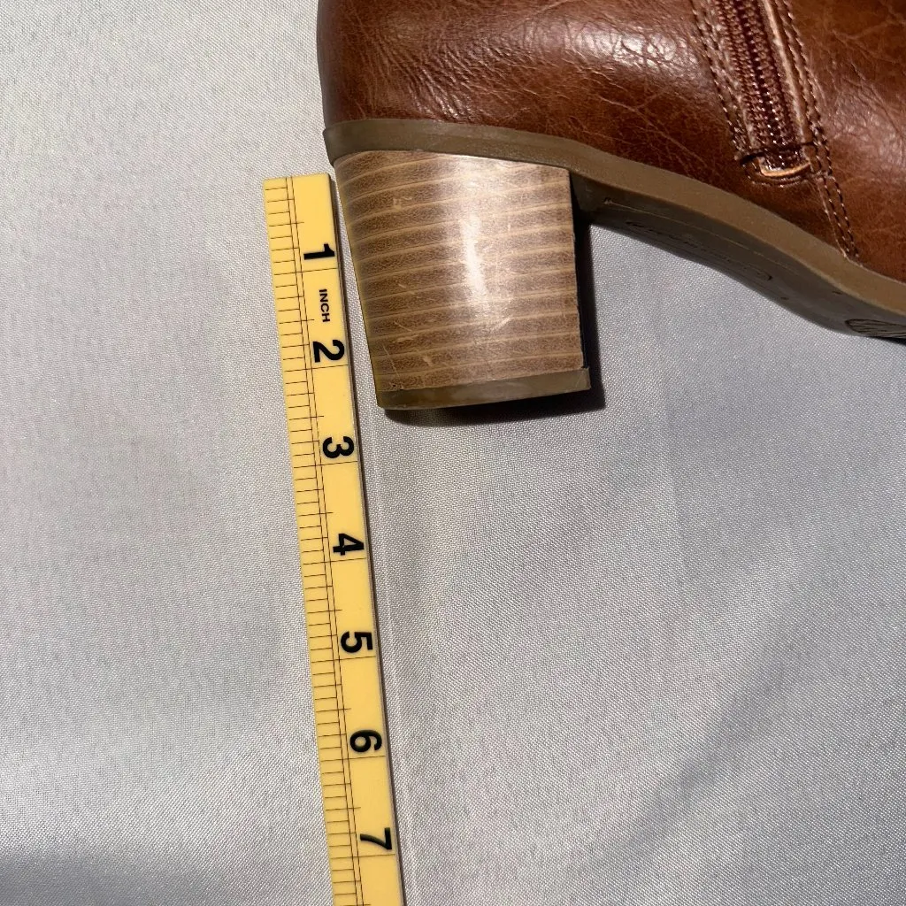 Frye & Co - Image 15