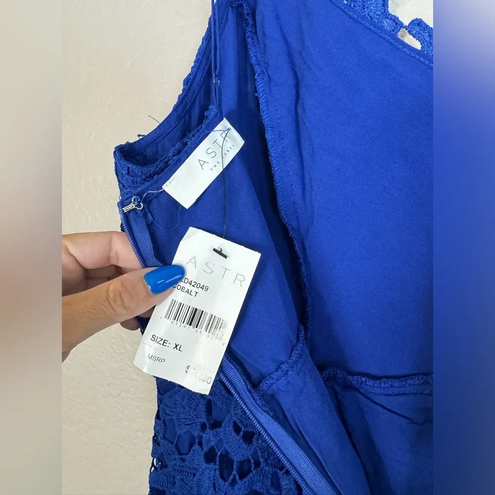 Astr The Label A Line Lace Midi Dress size XL in Colbalt Blue 
Royal Blue - Image 10