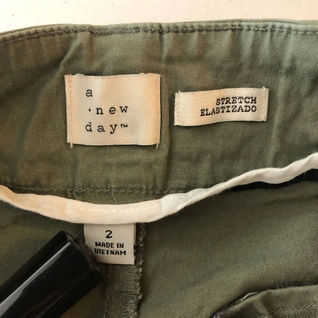 A New Day Womens Pants Khaki Cotton Blend Stretch Pleated Olive Green 2 - Image 3