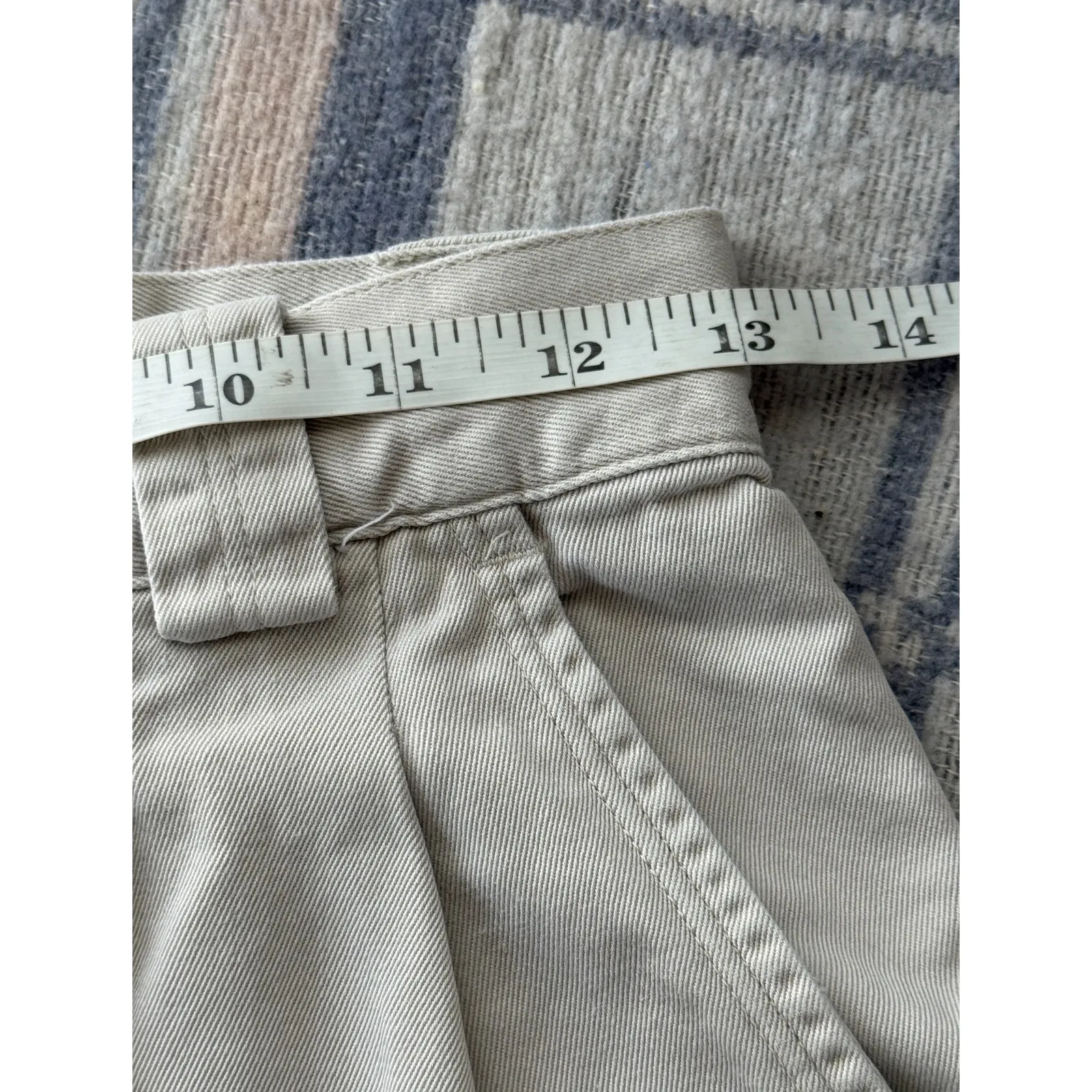 A1 80s VTG Banana Republic Pleated‎ Khaki Shorts High Waist Cotton Size 6 - Image 3