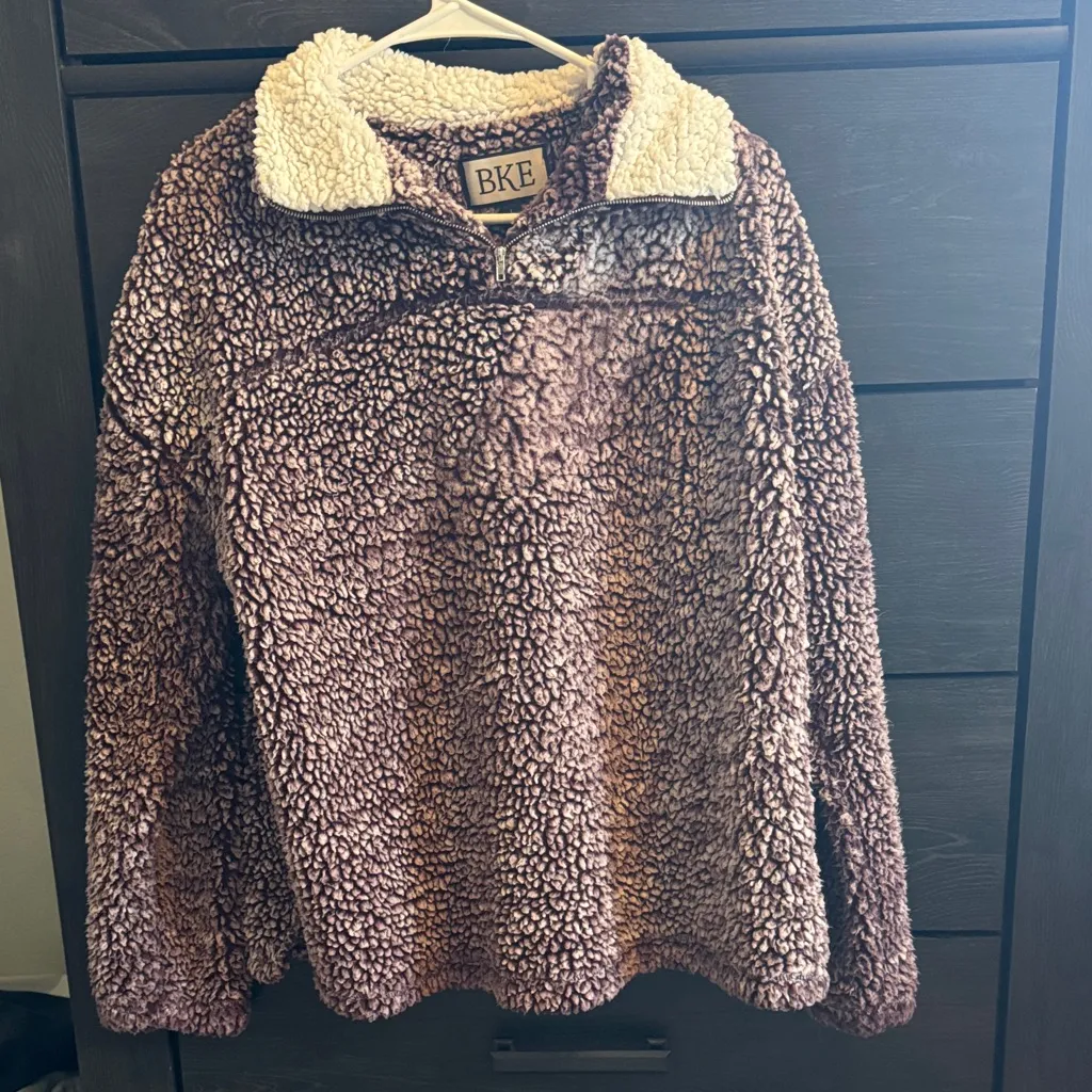 BKE Sherpa Purple and White Pullover - Image 2