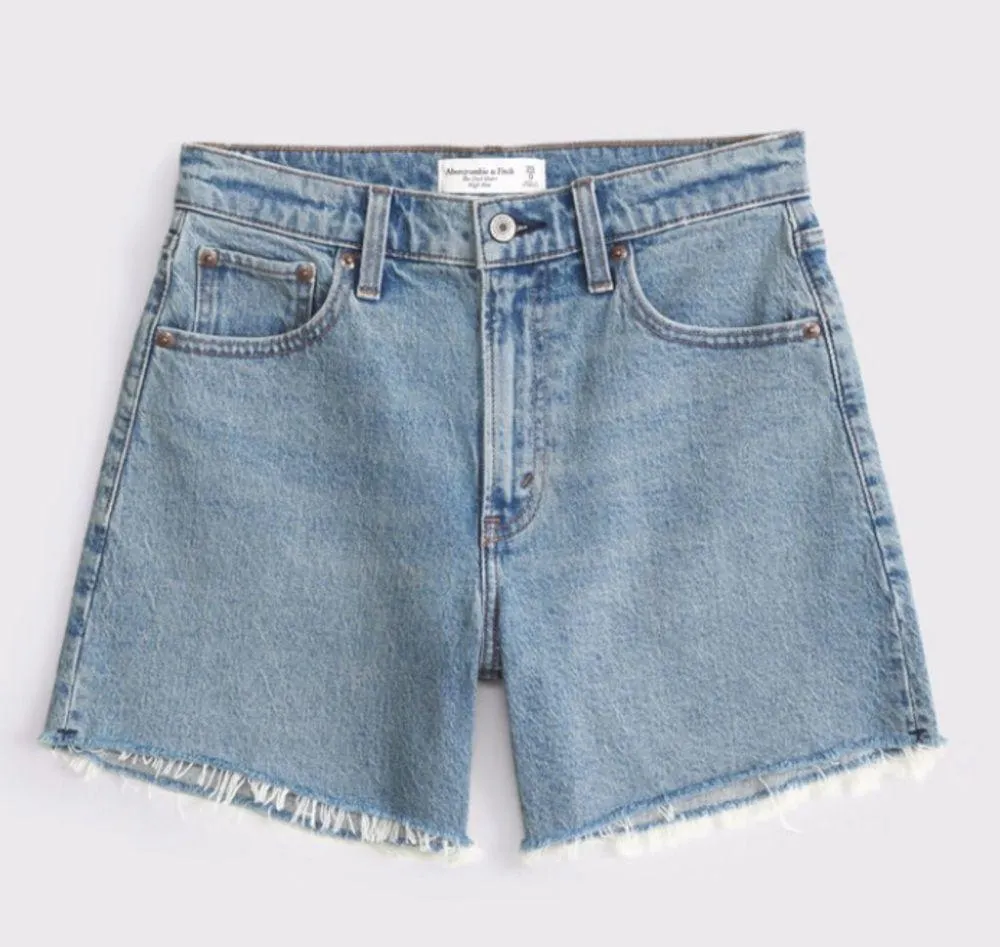 Abercrombie & Fitch high rise dad short size 23 - Image 2