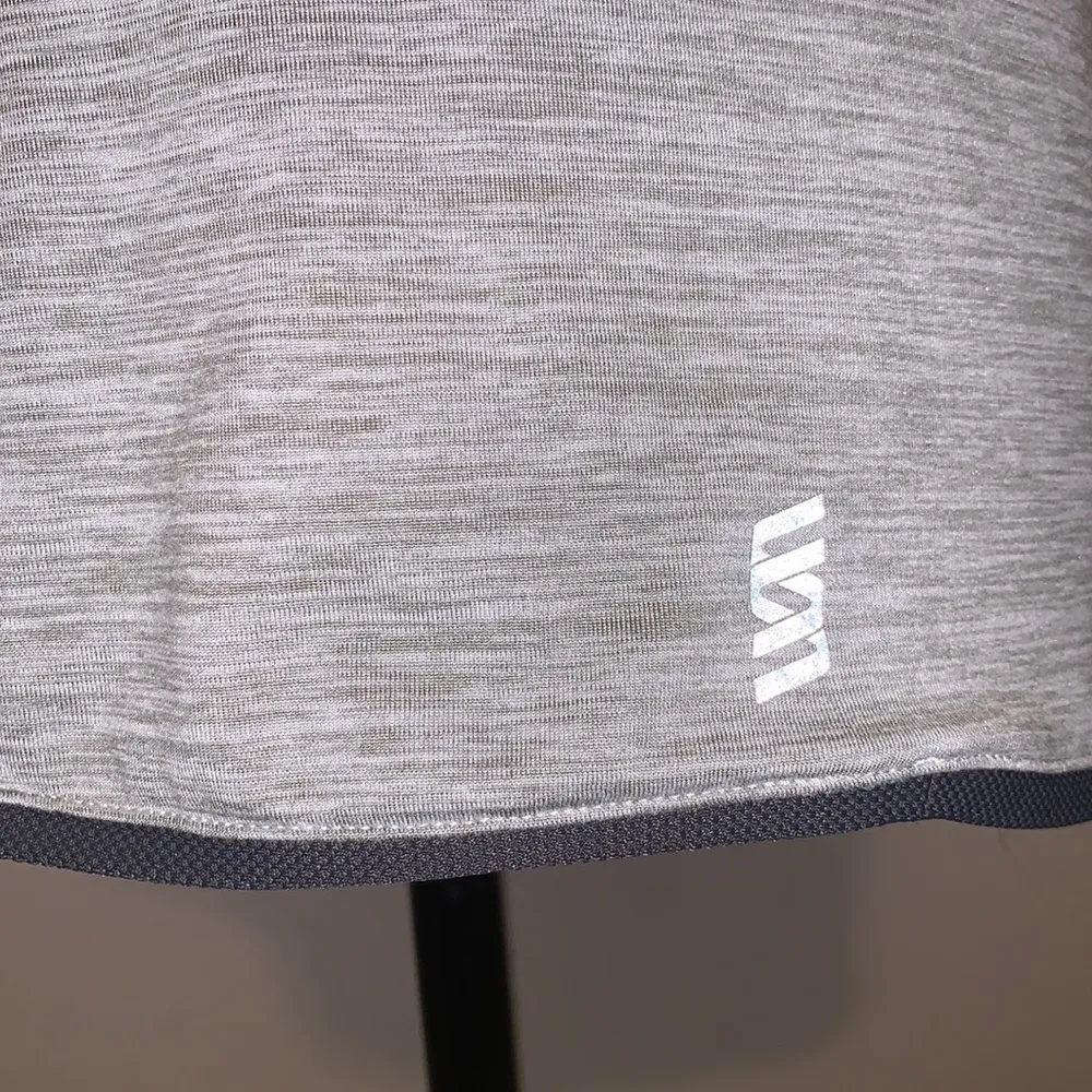 Second Skin grey lightweight breathable athletic top Gray Size L - Image 4