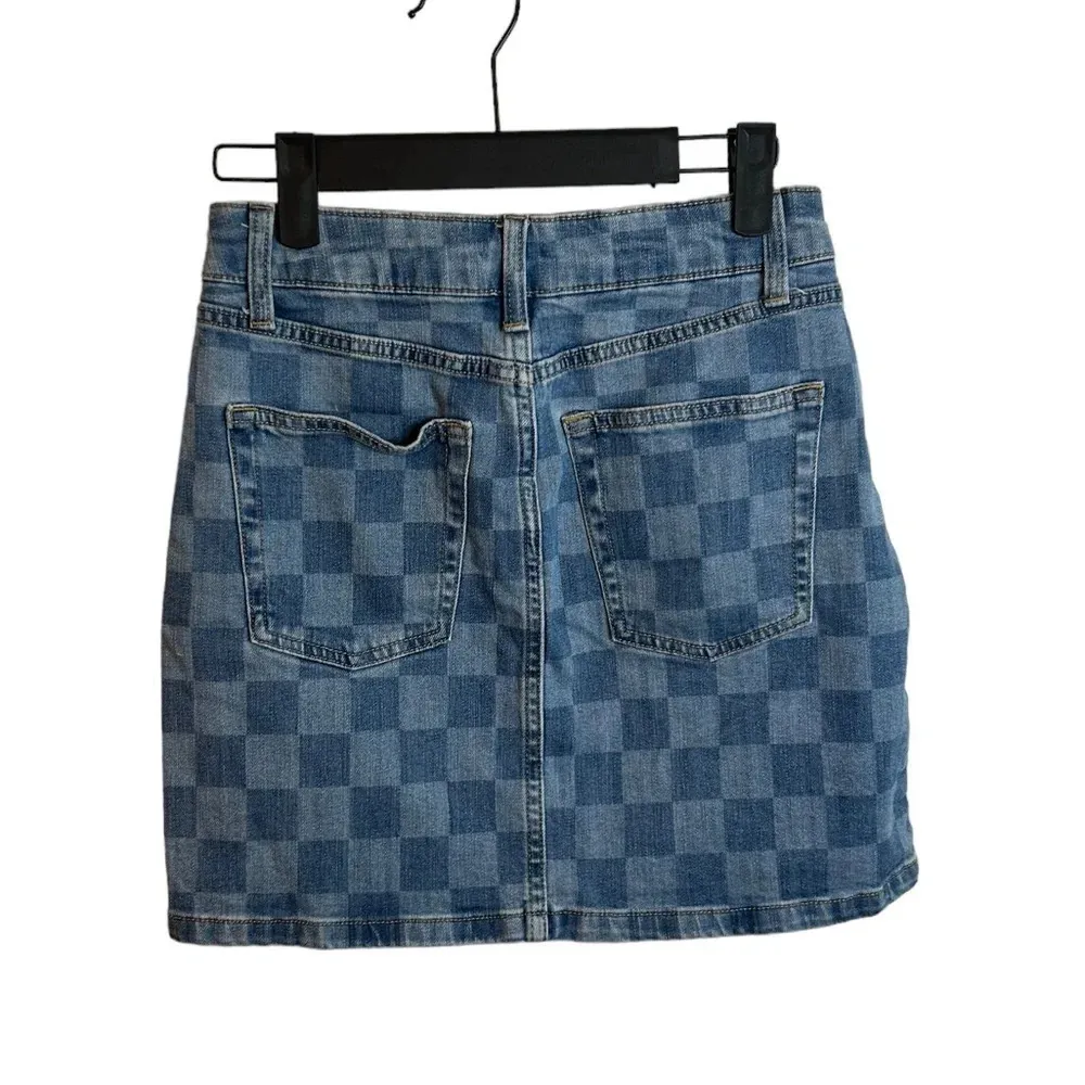 WILD FABLE CHECKERED DENIM MINI SKIRT - Image 3